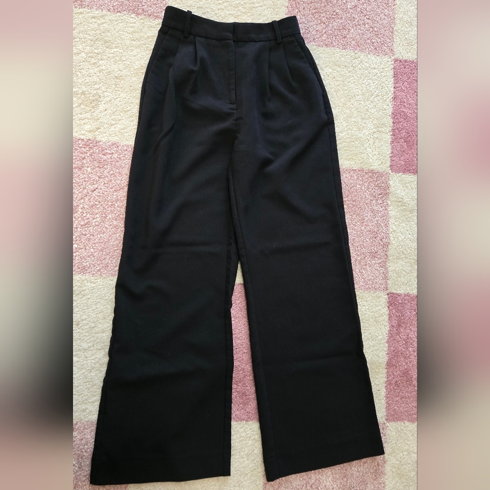 Abercrombie & Fitch Sloane Tailored Wide Leg Pant 24 Short, 00s